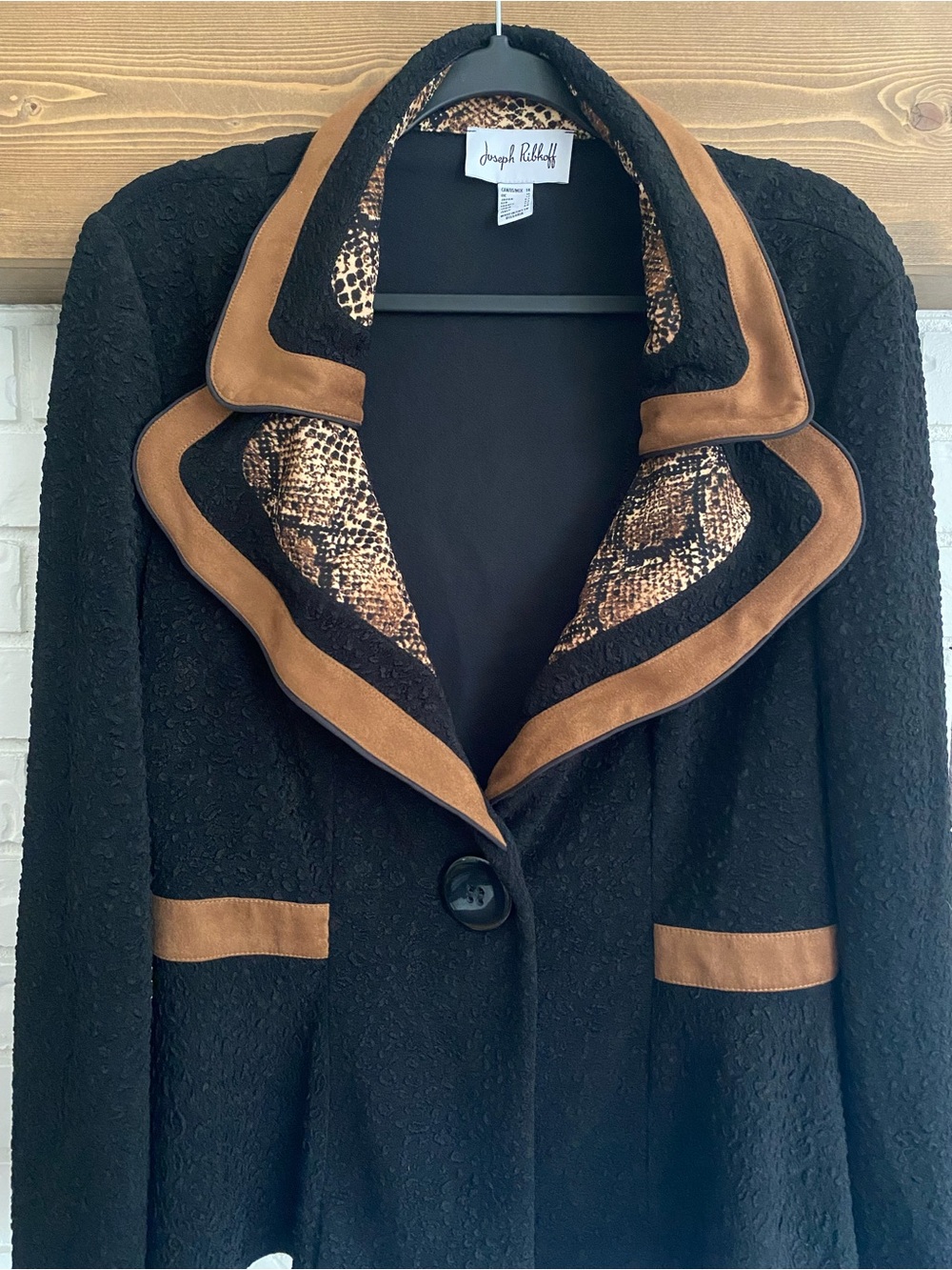 Joseph Ribkoff Textured Black Jacket Animal Snake Print Trim Faux Suede Size 14 - Picture 4 of 9